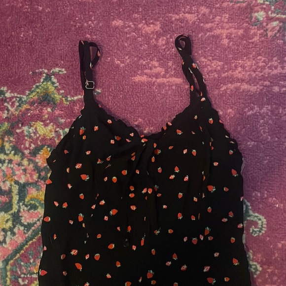 Dress - Picture 2 of 4